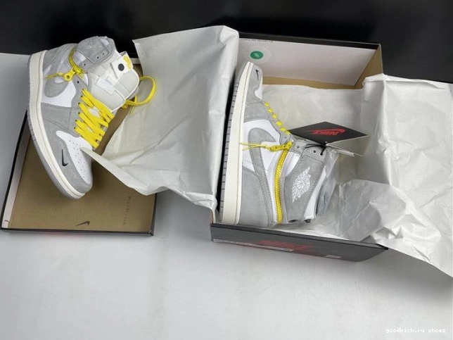 Smoke High Switch Light 1 Air Jordan CW6576-100 0821